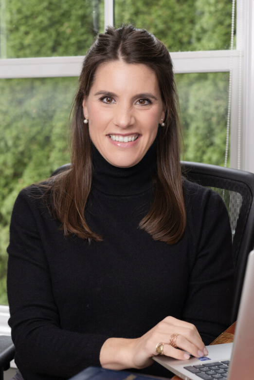 Amanda Chapman Burns, Attorney